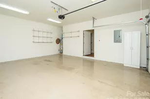 124 Towne Pl Dr, Hendersonville, NC 28792 - Photo 9