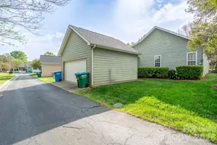 10030 Bishops Gate Blvd, Pineville, NC 28134 - Photo 29