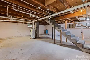 838 Hidden Valley Rd, Clyde, NC 28721 - Photo 29