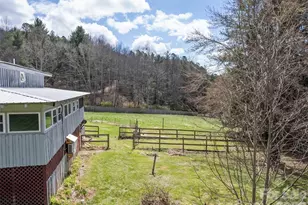 838 Hidden Valley Rd, Clyde, NC 28721 - Photo 11