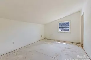 838 Hidden Valley Rd, Clyde, NC 28721 - Photo 29