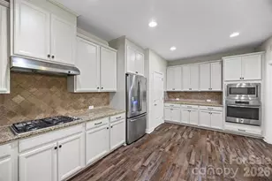324 Kerrydale Ct, Clover, SC 29710 - Photo 11