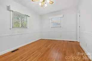 201 N Pine St, Lowell, NC 28098 - Photo 13