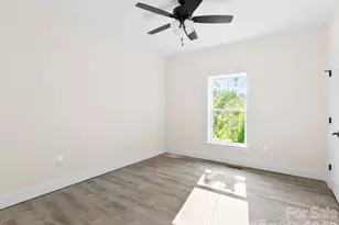 216 Lower Edgewood Rd, Candler, NC 28715 - Photo 23