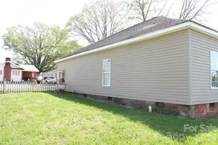 718 Live Oak St, Shelby, NC 28151 - Photo 5