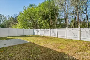 1217 Jordans Pond Ln, Charlotte, NC 28214 - Photo 27