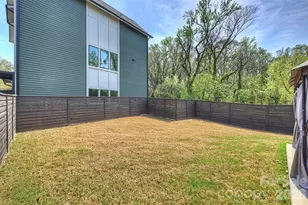 1500 Hawthorne Ln, Charlotte, NC 28205 - Photo 31