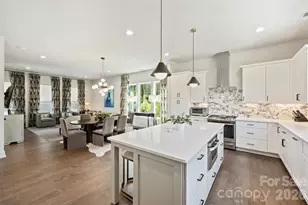 1500 Hawthorne Ln, Charlotte, NC 28205 - Photo 9