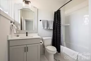 1500 Hawthorne Ln, Charlotte, NC 28205 - Photo 21