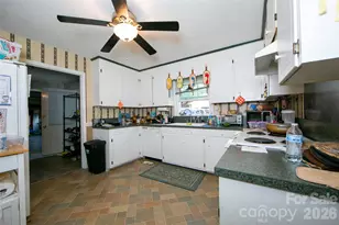 1107 Hardin Dr, Shelby, NC 28150 - Photo 5