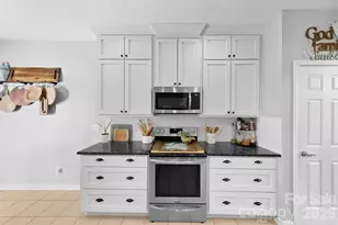 4212 Lawrence Daniel Dr, Matthews, NC 28104 - Photo 9