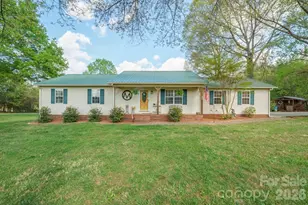 284 Blossom Hill Rd, Lincolnton, NC 28092 - Photo 3