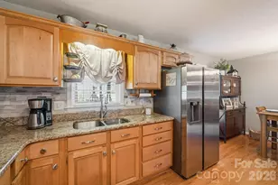 284 Blossom Hill Rd, Lincolnton, NC 28092 - Photo 11