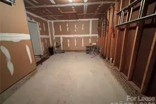 6708 Marston Ct, Charlotte, NC 28215 - Photo 33