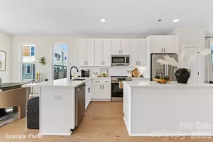 150 Red Azalea Ln, Charlotte, NC 28217 - Photo 5