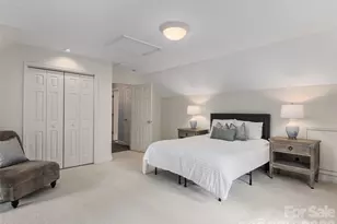 101 Skyview Dr, Asheville, NC 28804 - Photo 23