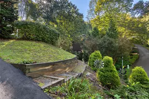 101 Skyview Dr, Asheville, NC 28804 - Photo 39