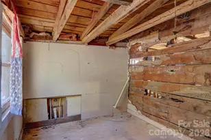 719 Camp Branch Rd, Waynesville, NC 28786 - Photo 9