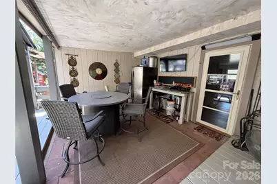 3309 40th Avenue Place NE, Hickory, NC 28601 - Photo 9