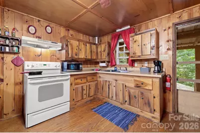 286 Rebel Drive, Hot Springs, NC 28743 - Photo 5