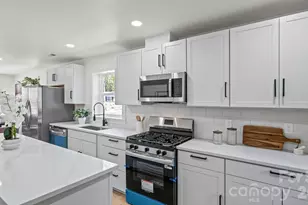 4817 Ridgeley Dr, Charlotte, NC 28208 - Photo 15