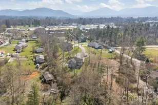 2 Wood Path Ln, Arden, NC 28704 - Photo 7