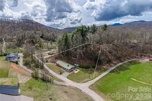 63 Memory Dr, Waynesville, NC 28786 - Photo 1