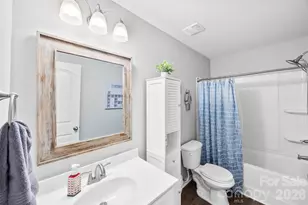 5045 Ashley Pl Dr, Bessemer City, NC 28016 - Photo 25