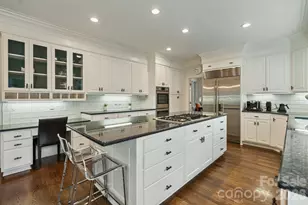 8124 Greencastle Dr, Charlotte, NC 28210 - Photo 19