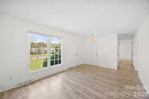 425 Whitethorn Dr, Gastonia, NC 28054 - Photo 5