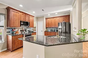 153 Castleton Dr, Mooresville, NC 28117 - Photo 5
