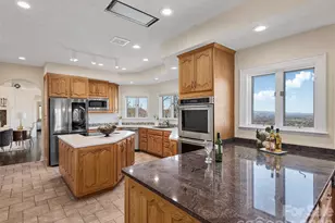 33 Elk Ridge Dr, Asheville, NC 28804 - Photo 13