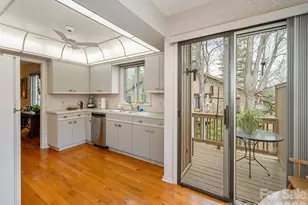 601 Red Oak Dr, Hendersonville, NC 28791 - Photo 19