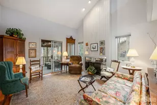 601 Red Oak Dr, Hendersonville, NC 28791 - Photo 7