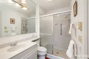 601 Red Oak Dr, Hendersonville, NC 28791 - Photo 25