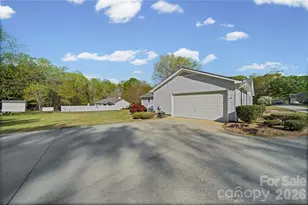 1235 Virginia Dare Dr, Rock Hill, SC 29730 - Photo 5