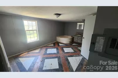 802 W 15th Street, Newton, NC 28658 - Photo 3