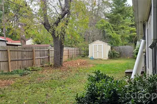 6 Fairway Dr, Asheville, NC 28805 - Photo 17