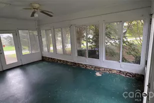 6 Fairway Dr, Asheville, NC 28805 - Photo 13