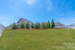 8400 Bretton Woods Dr, Charlotte, NC 28227 - Photo 5