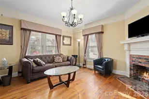 89 Walnut St, Waynesville, NC 28786 - Photo 5