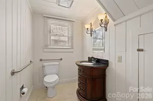 89 Walnut St, Waynesville, NC 28786 - Photo 21