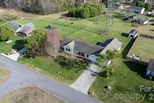 1315 Pear Dr, Conover, NC 28613 - Photo 29