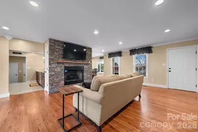 1315 Pear Drive, Conover, NC 28613 - Photo 3