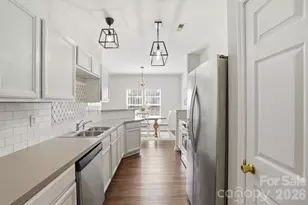 2005 Cramerton Village Dr, Cramerton, NC 28032 - Photo 7