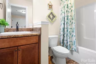 101 Monmouth Wy, Candler, NC 28715 - Photo 17