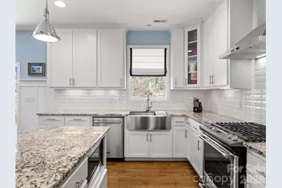 290 Sweetwater Hills Drive, Hendersonville, NC 28791 - Photo 21