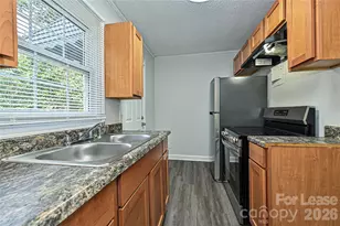 301 Seldon Dr, Charlotte, NC 28216 - Photo 9