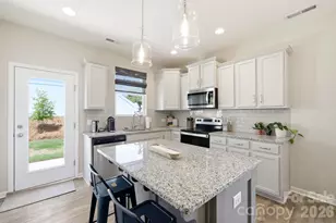 5914 River Mdw Ct, Charlotte, NC 28213 - Photo 17