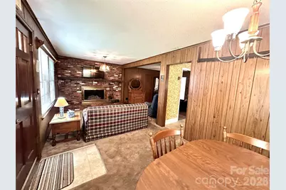 4728 Grasset Avenue, Charlotte, NC 28269 - Photo 13